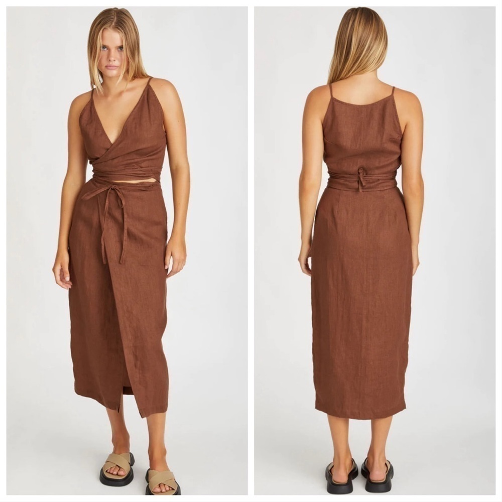 Zulu and Zephyr Chocolate Linen Wrap Skirt sz.US 4 Runs Small
